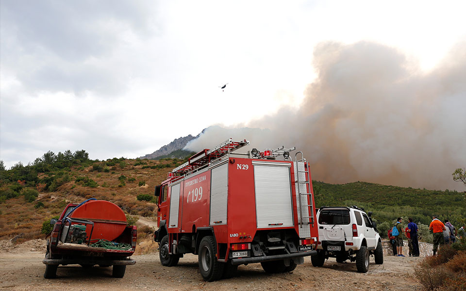 σε-ύφεση-η-φωτιά-στη-θάσο-καλύτερη-η-561998476