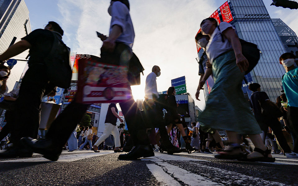 η-εποχή-της-συμβίωσης-με-τον-κορωνοϊό-κ-561992017