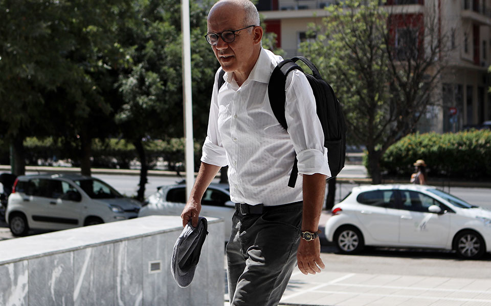 υπόθεση-παρακολουθήσεων-στον-εισαγγ-561996673