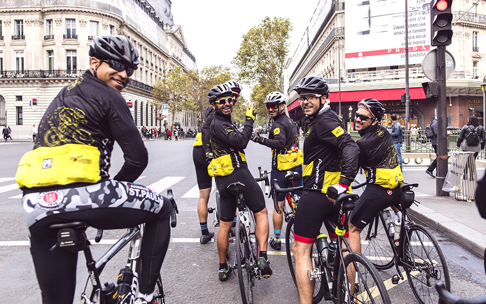 μουσικοί-θα-διανύσουν-483-χιλιόμετρα-από-561994774