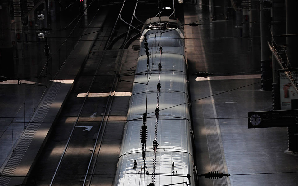 ισπανία-η-εταιρεία-σιδηροδρόμων-ανασ-561991507