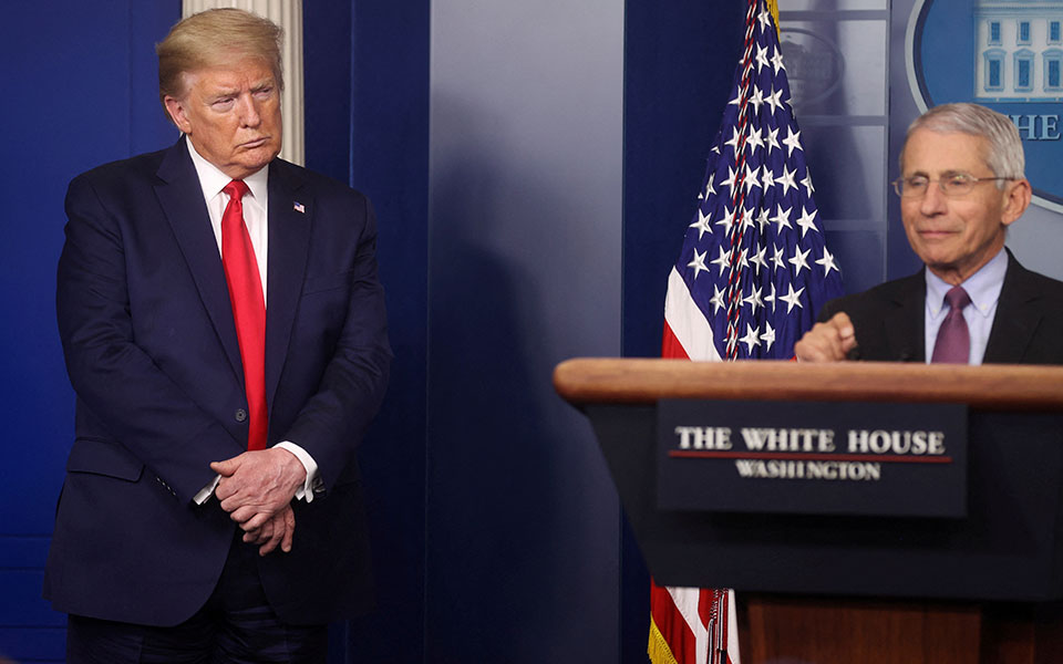 Δρ Άντονι Φάουτσι: Τέλος εποχής για τον κορυφαίο επιστήμονα – Παραιτείται τον Δεκέμβριο-2