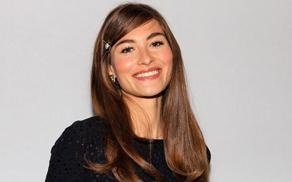 λούσιμο-τα-3-expert-tips-για-καθαρά-λαμπερά-μαλλι-561996004