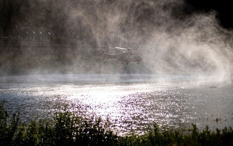 τσεχία-μάχη-με-τις-φλόγες-δίνουν-περίπ-561982765