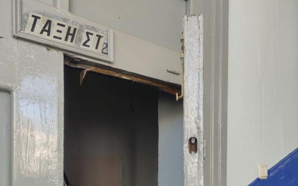 θεσσαλονίκη-άγνωστοι-βανδάλισαν-σχο-562050208