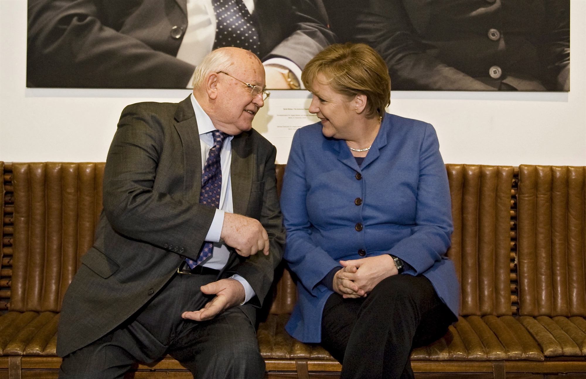 H αντιφατική υστεροφημία του Γκορμπατσόφ: Η Δύση τον υμνεί, η Ρωσία δεν πενθεί-2