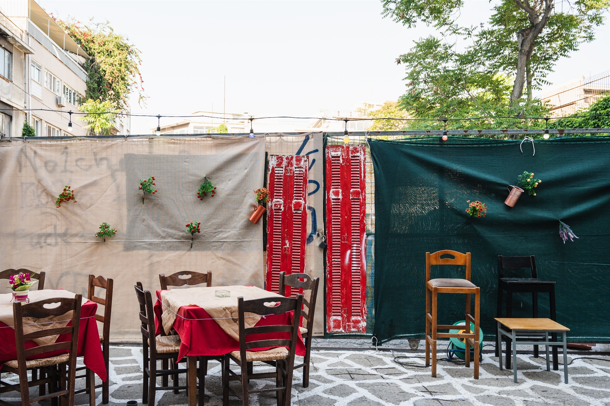 χειμώνας-στα-κάρβουνα-για-την-εστίασ-562044079