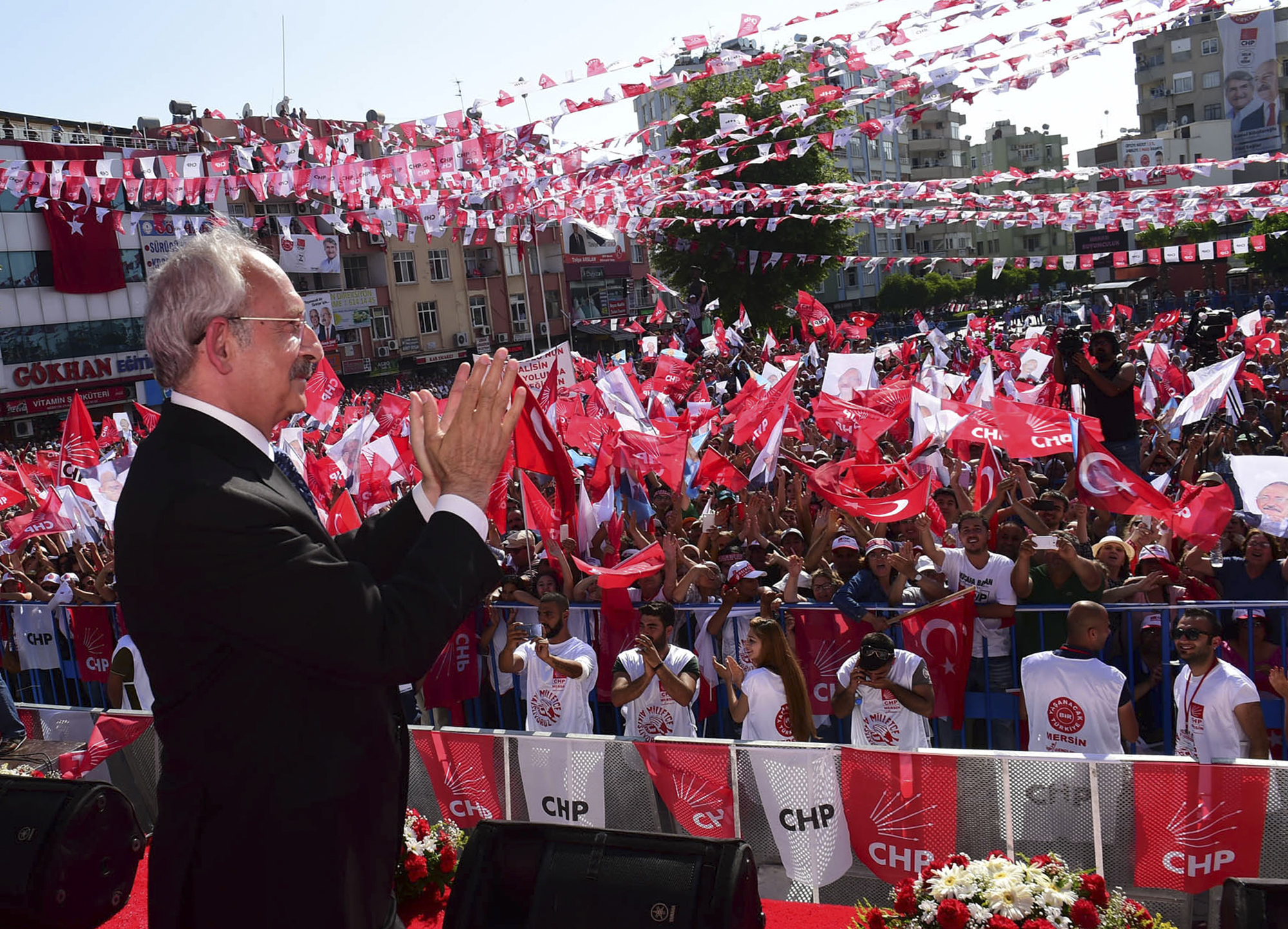 πόσο-πουλάει-η-ρητορική-της-έντασης-με-562048372