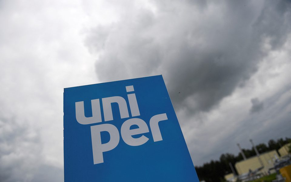 περνάει-στον-έλεγχο-του-γερμανικού-κρ-562056061