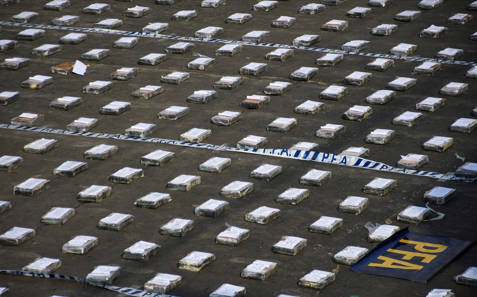 νιγηρία-κατάσχεση-κοκαΐνης-βάρους-1-800-κ-562052281