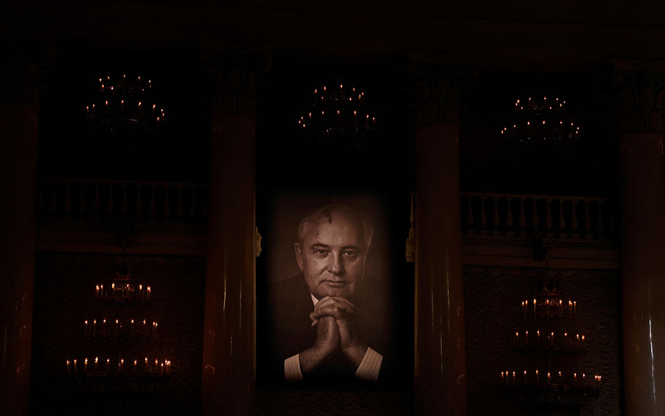 Μιχαήλ Γκορμπατσόφ: Οι Ρώσοι αποχαιρετούν τον τελευταίο ηγέτη της Σοβιετικής Ένωσης – Απουσιάζει ο Πούτιν-1