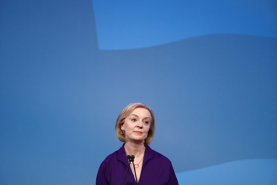 σπάει-τη-σιωπή-της-η-λιζ-τρας-τι-λέει-γ-562028524