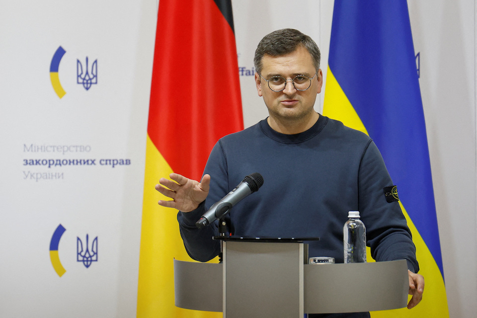 ουκρανία-πυρά-κουλέμπα-κατά-της-γερ-562041709