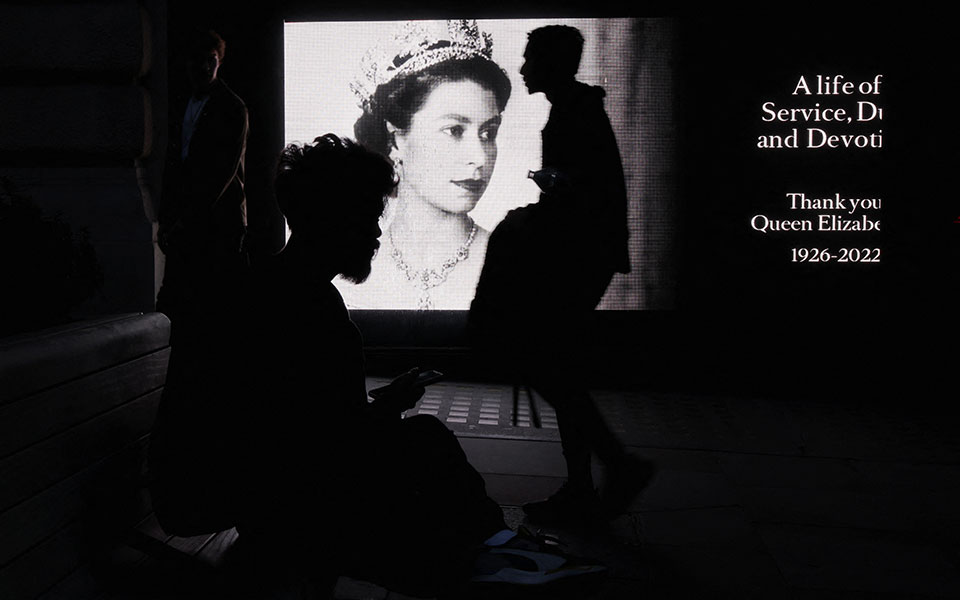 βασίλισσα-ελισάβετ-ρήσεις-που-έμεινα-562039153