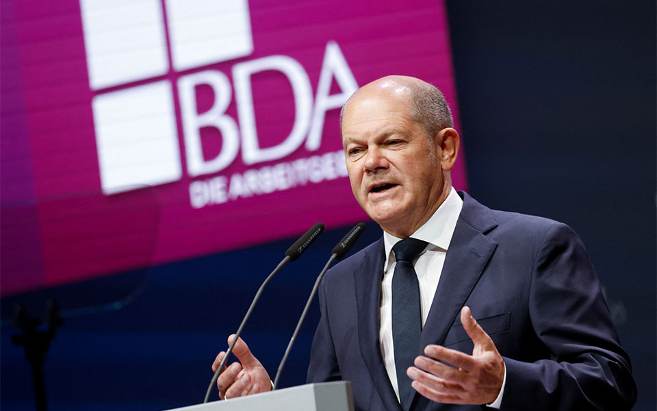 σολτς-για-ενεργειακή-κρίση-θα-τον-βγά-562041364