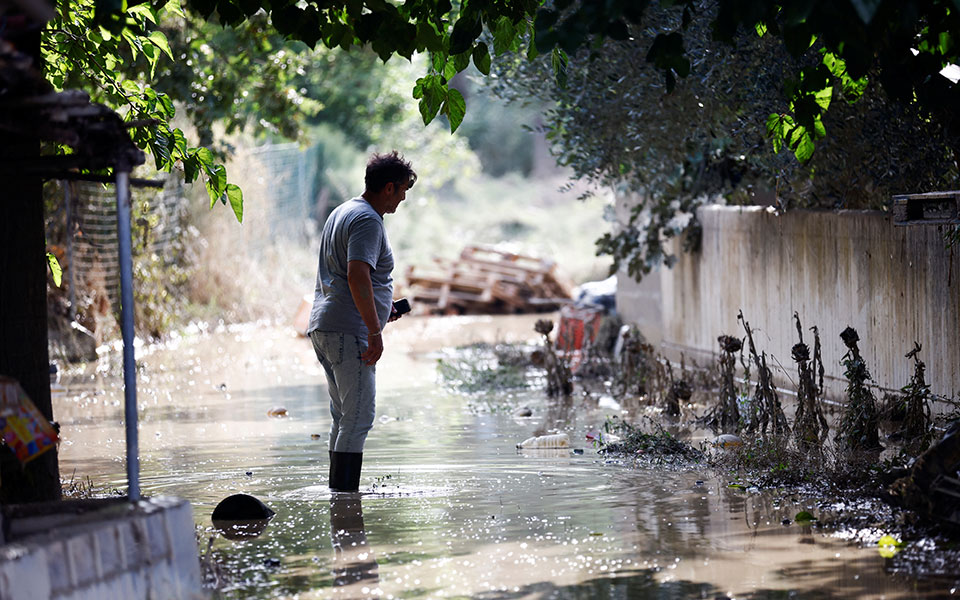 Ιταλία: Oι κάτοικοι μετρούν τις πληγές από τις καταστροφικές πλημμύρες (εικόνες)-3