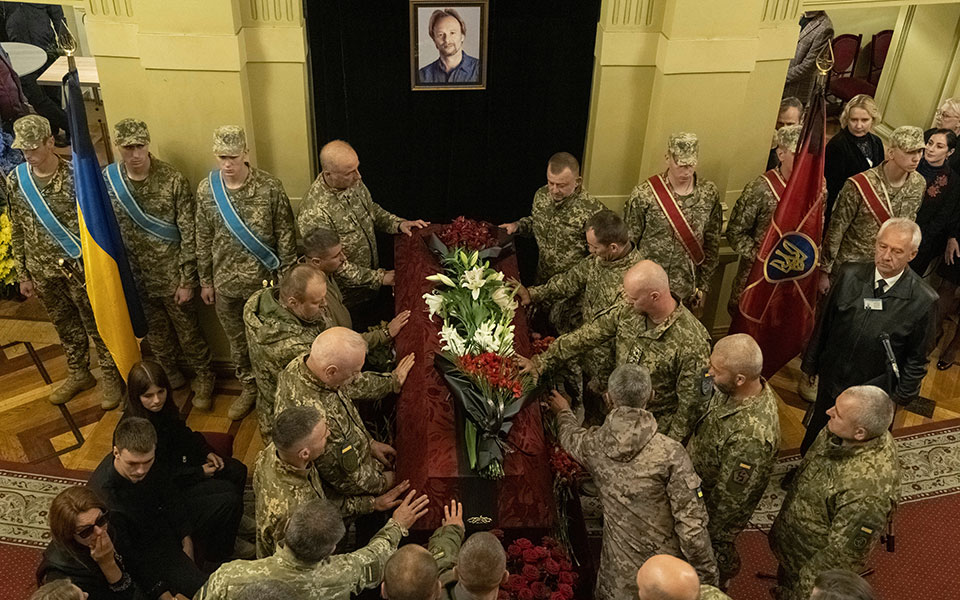 ουκρανία-θλίψη-για-τον-διακεκριμένο-χ-562049779