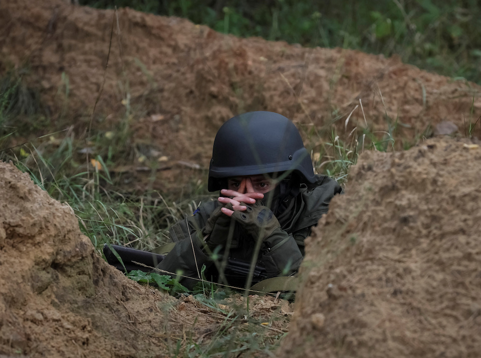 γιατί-φαίνεται-μακρινό-το-τέλος-του-πο-562070173