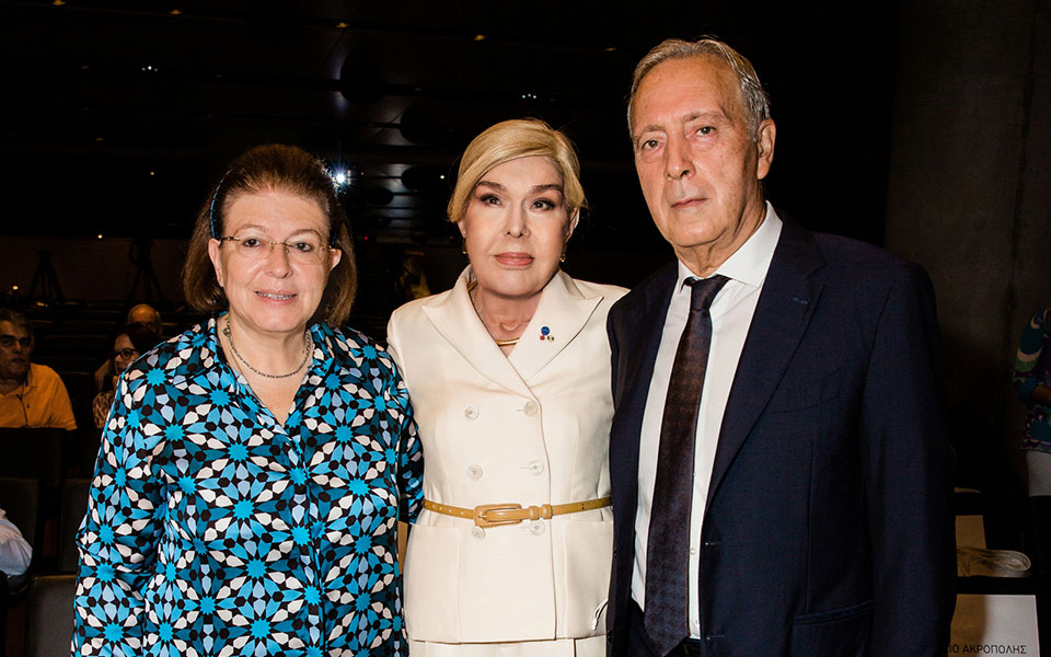 μια-ημερίδα-για-τον-παρθενώνα-με-απόντ-562052629