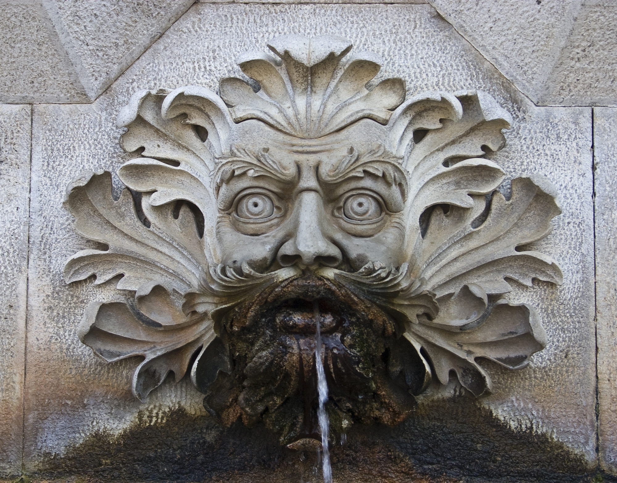 η-γυναικεία-χειραφέτηση-με-σύμβολα-το-562026253