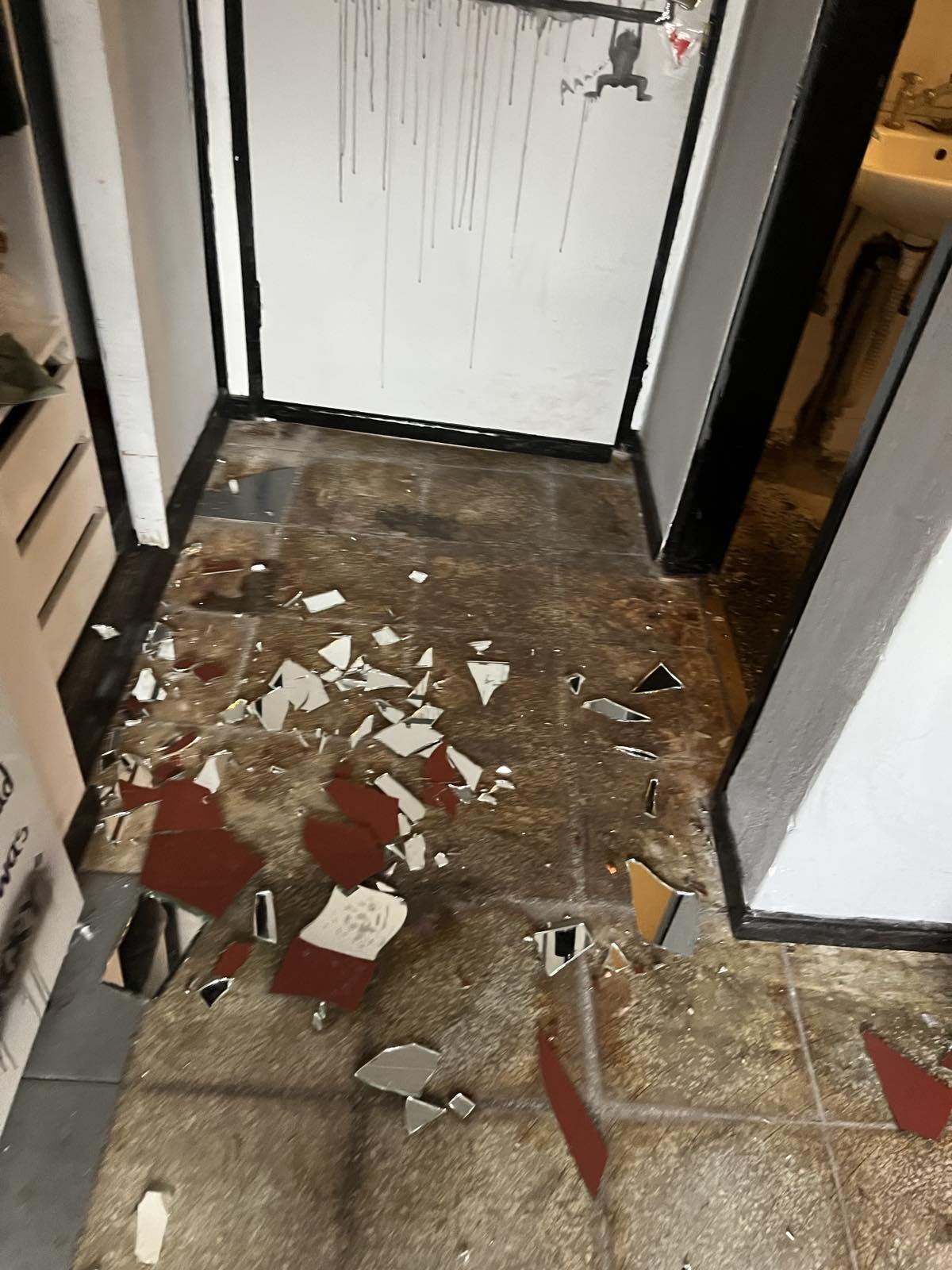 Πολυτεχνειούπολη: Τρεις συμμορίες είχαν ορμητήριο τις εστίες – Έκαναν «face control», απειλούσαν φοιτητές-2