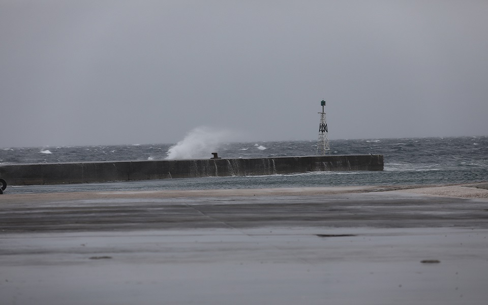 απαγορευτικό-απόπλου-σε-ραφήνα-και-λα-562029505