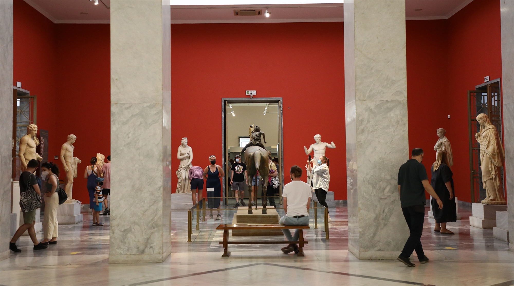 ο-ασκός-του-αιόλου-ανοίγει-για-τα-μουσε-562025782