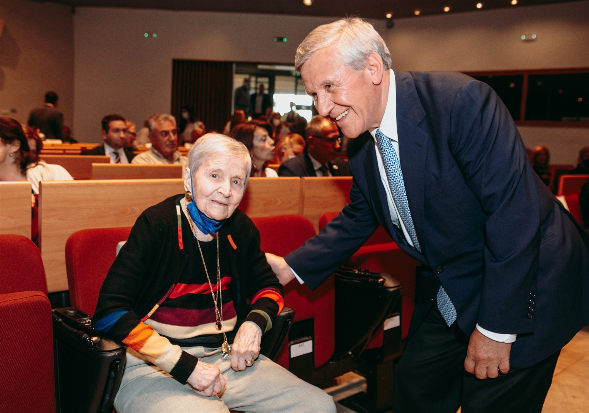 αλλαγή-σκυτάλης-με-τιμητική-εκδήλωση-562045774