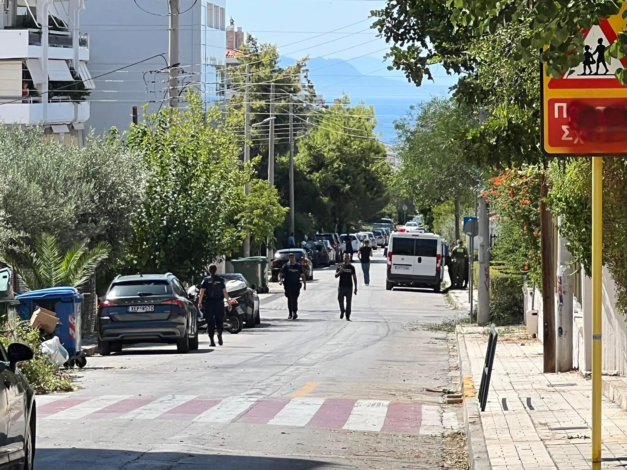 Γλυφάδα: Δίπλα σε σχολείο η οικοδομή που εντοπίστηκε οβίδα του Β’ Παγκοσμίου Πολέμου (εικόνες)-2