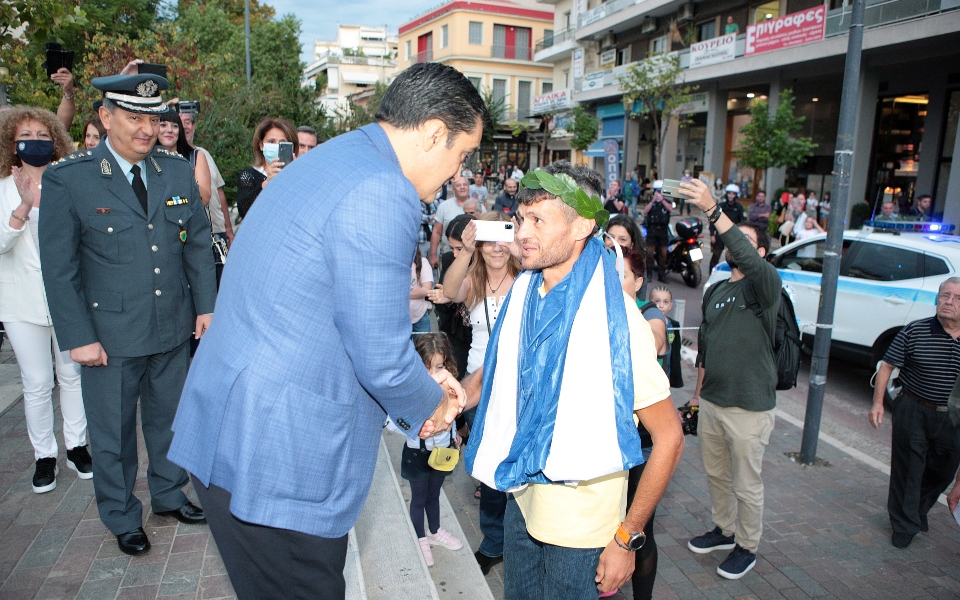 ο-φώτης-ζησιμόπουλος-στην-κ-κυνηγών-562068358