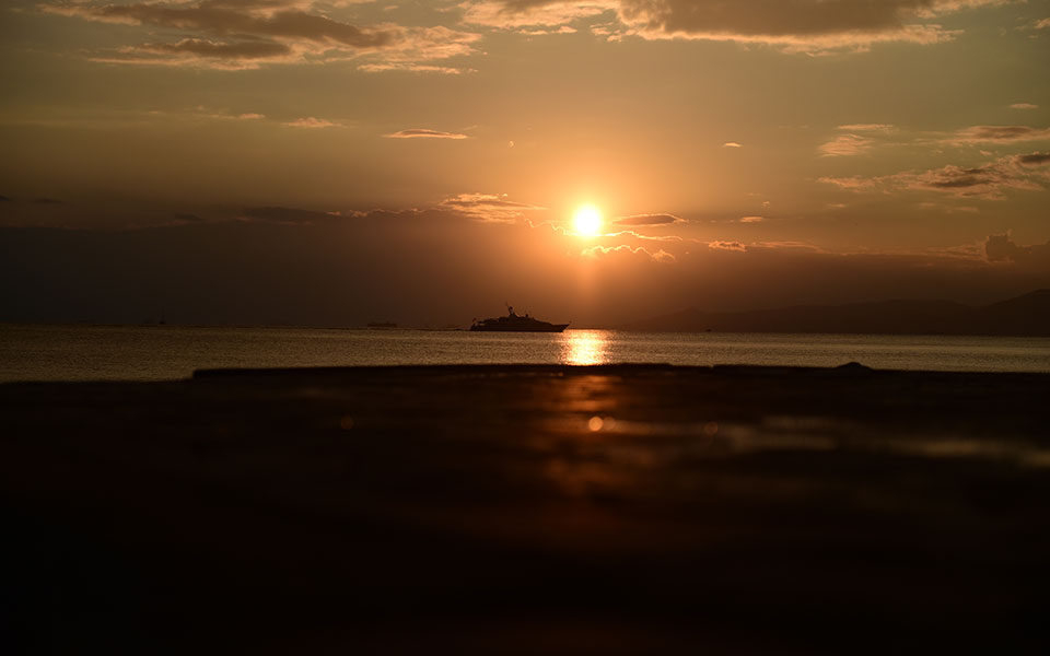 καιρός-σήμερα-ηλιοφάνεια-λίγες-νεφώσ-562041010