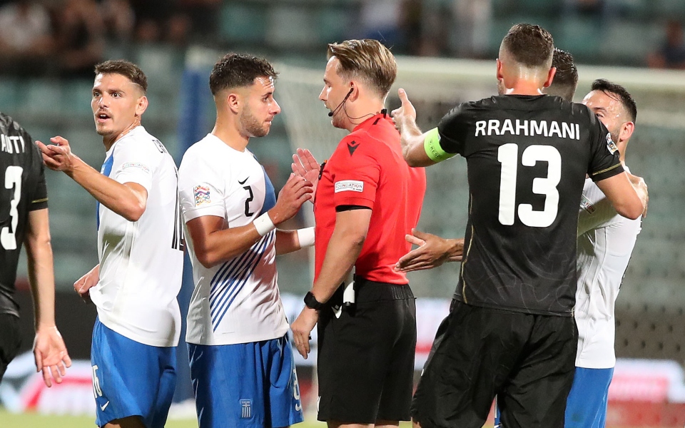 superleague-αυστριακός-διαιτητής-στο-παοκ-παν-562067740