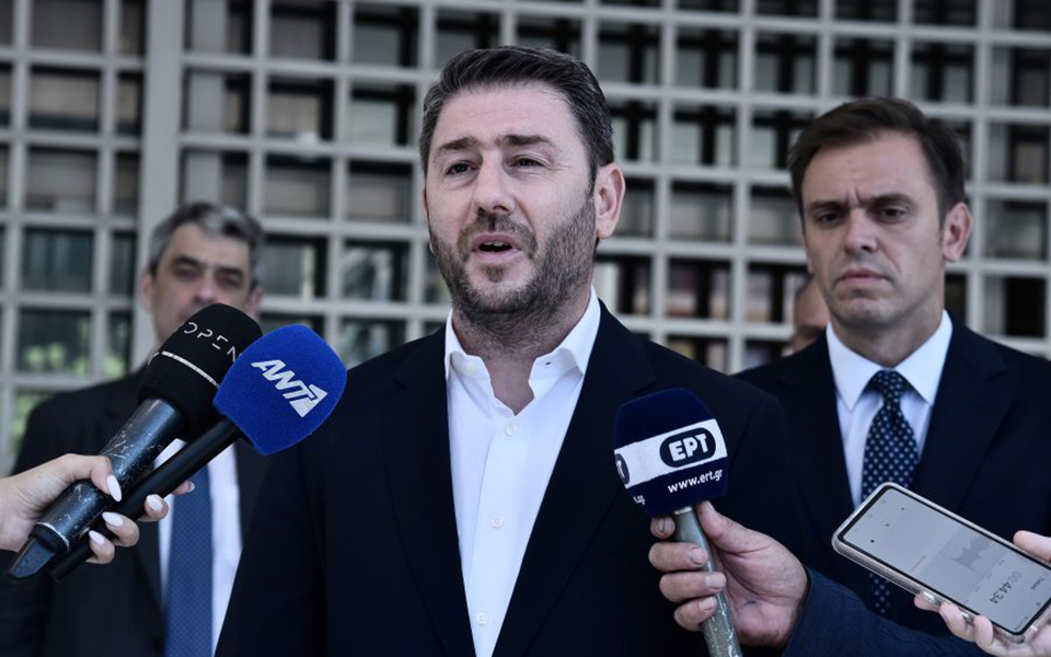 ν-ανδρουλάκης-ζήτησε-από-την-αδαε-αντί-562032997