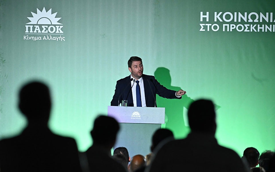 πασοκ-με-το-βλέμμα-στους-νέους-η-επέτει-562023856