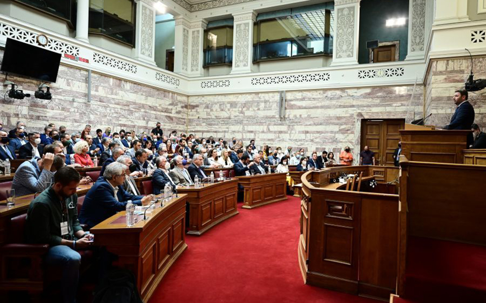 το-πασοκ-ζητεί-μεταφορά-της-ευπ-στο-υπρ-562067548