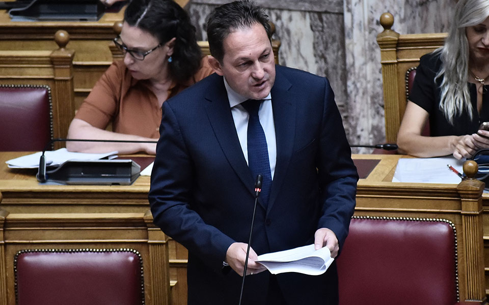 αντιπαράθεση-συριζα-πέτσα-για-το-ό-562041487