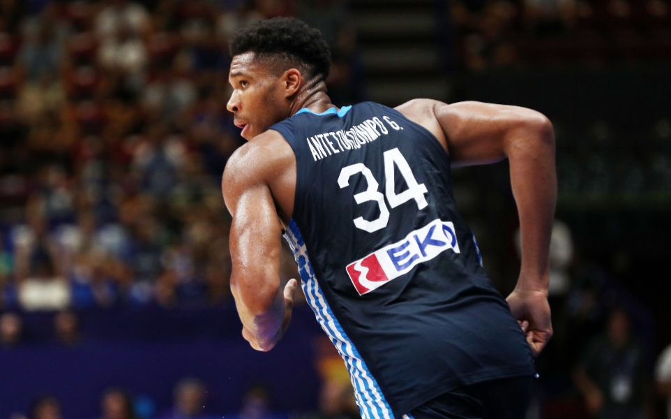 γιάννης-αντετοκούνμπο-τραυματίστηκ-562033855