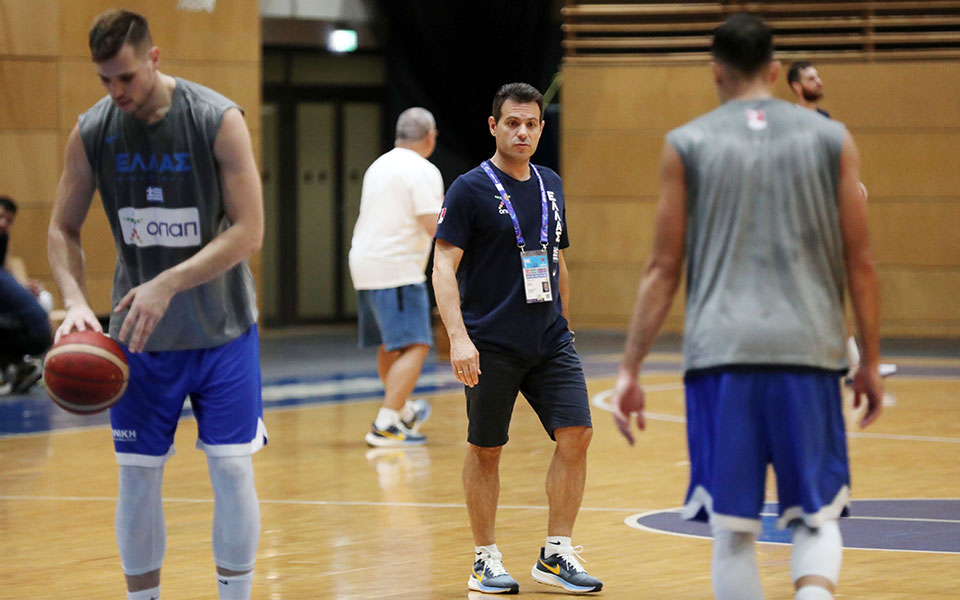 μπάσκετ-υιοθετεί-το-ισπανικό-μοντέλο-562063846