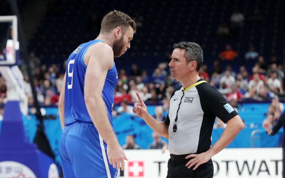 ευρωμπάσκετ-2022-οι-διαιτητές-του-γερμαν-562041223