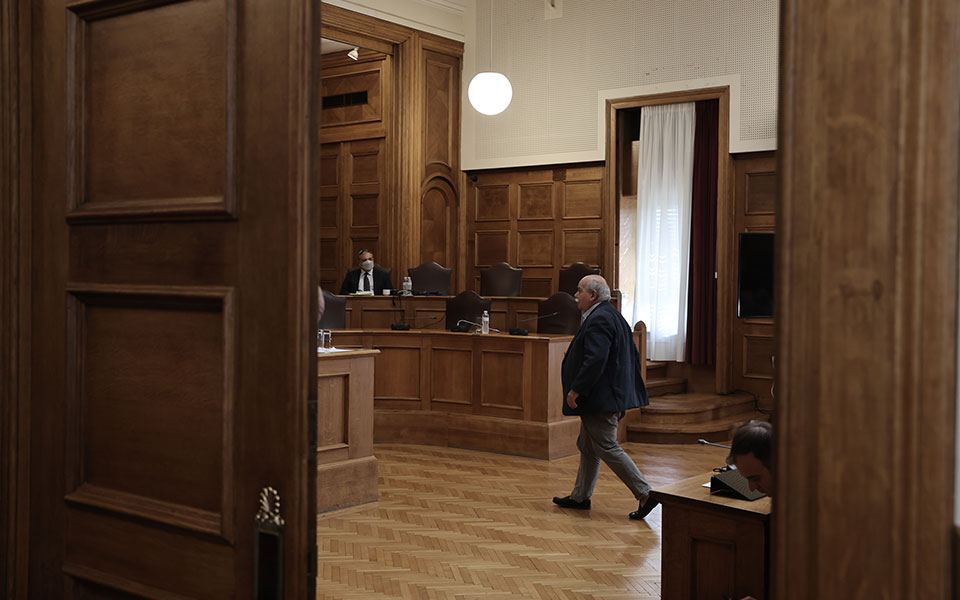 εξεταστική-διεκόπη-για-αύριο-η-εξέτασ-562043833