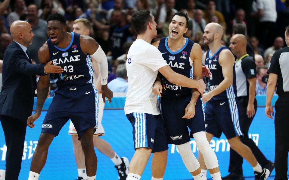 ευρωμπάσκετ-με-γιάννη-αντετοκούνμπο-562054831