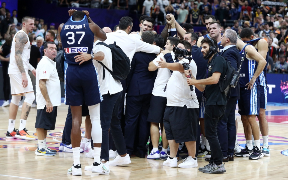 εθνική-μπάσκετ-επιστρέφει-στην-ελλάδ-562043113