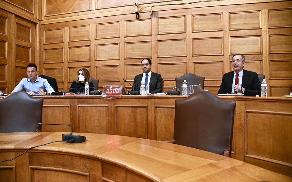 ρουμπάτης-διακινούνται-χαλκευμένα-α-562043686