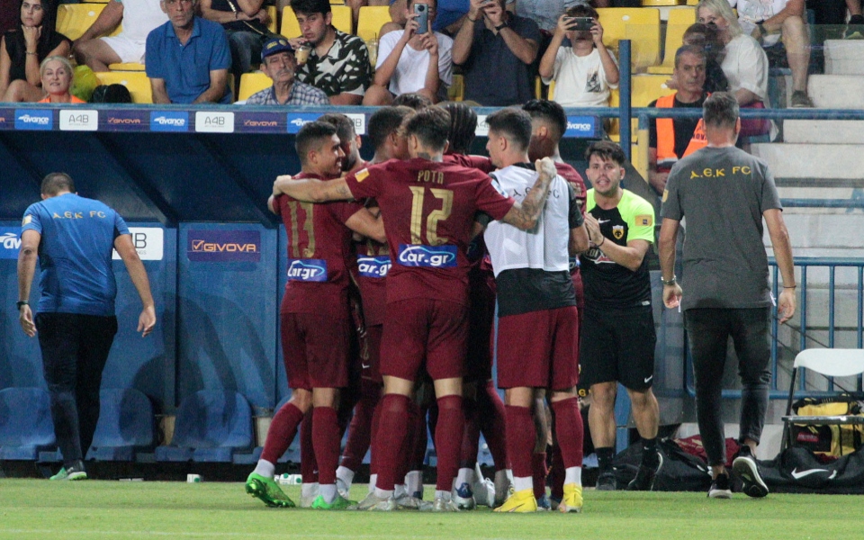 superleague-παναιτωλικός-αεκ-0-2-επιστροφή-στις-562049863