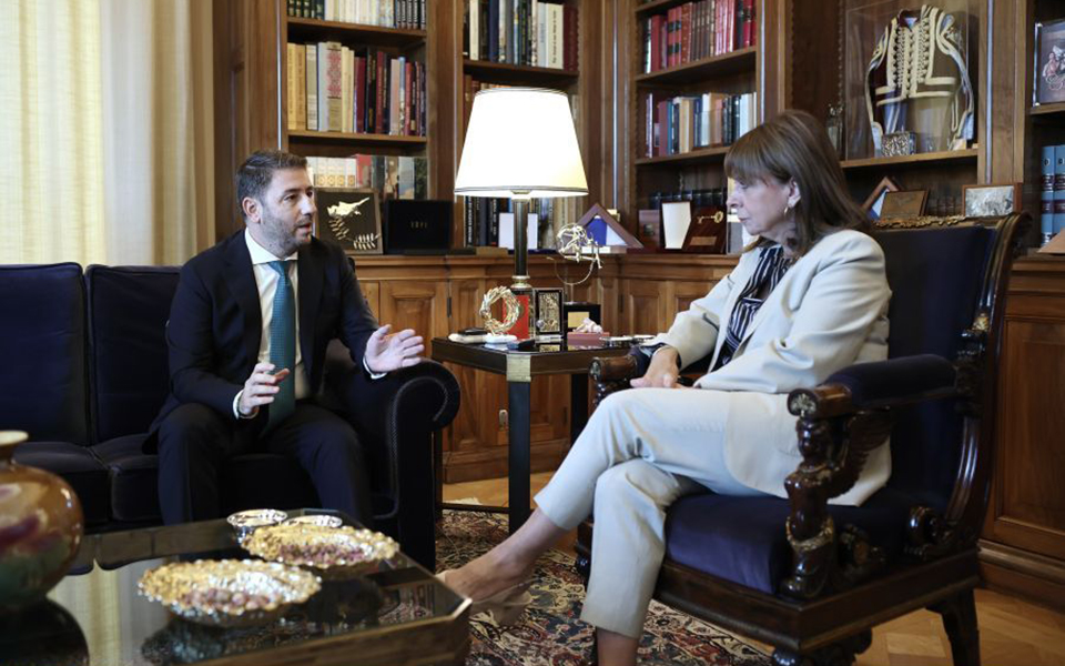 πτδ-σε-ανδρουλάκη-για-παρακολουθήσει-562054894