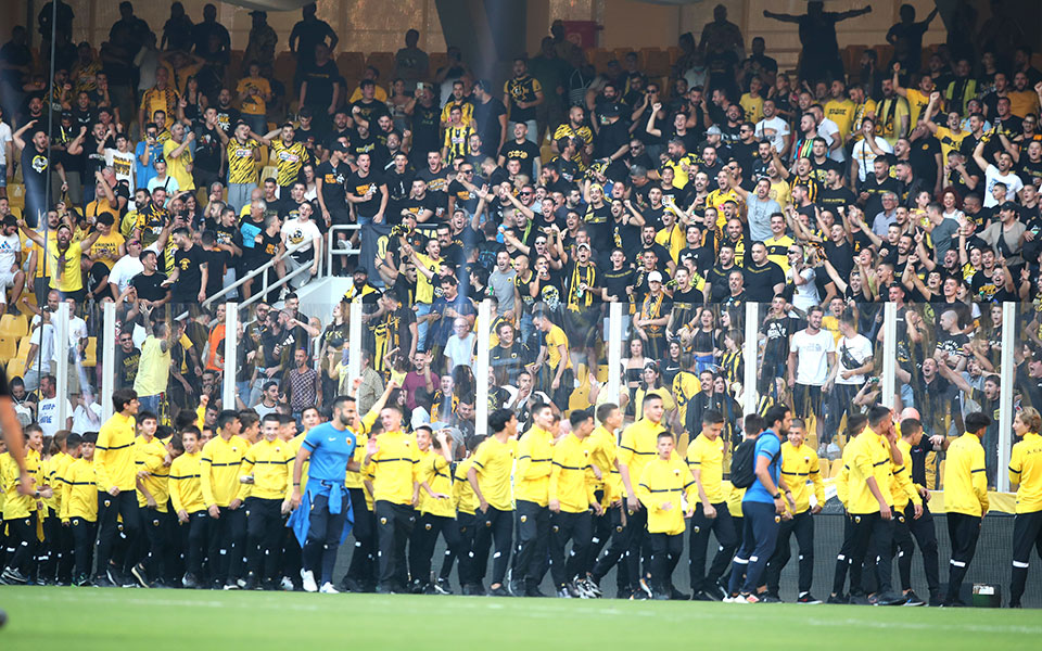 Εγκαίνια για την ΟΠΑΠ Arena: Εικόνες από την ιστορική επιστροφή της ΑΕΚ στη Νέα Φιλαδέλφεια (φωτογραφίες, βίντεο)-2