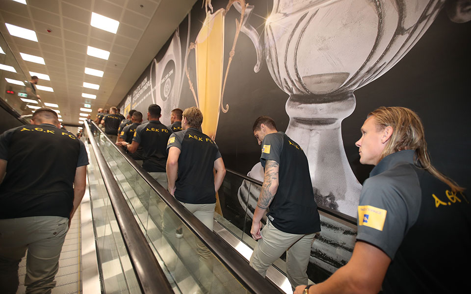 Εγκαίνια για την ΟΠΑΠ Arena: Εικόνες από την ιστορική επιστροφή της ΑΕΚ στη Νέα Φιλαδέλφεια (φωτογραφίες, βίντεο)-15