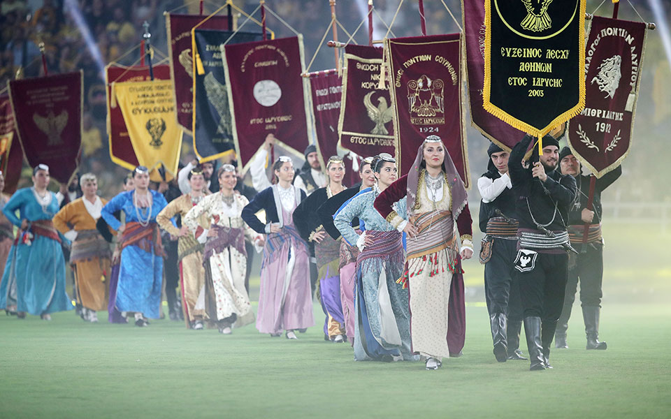 Εγκαίνια για την ΟΠΑΠ Arena: Εικόνες από την ιστορική επιστροφή της ΑΕΚ στη Νέα Φιλαδέλφεια (φωτογραφίες, βίντεο)-38