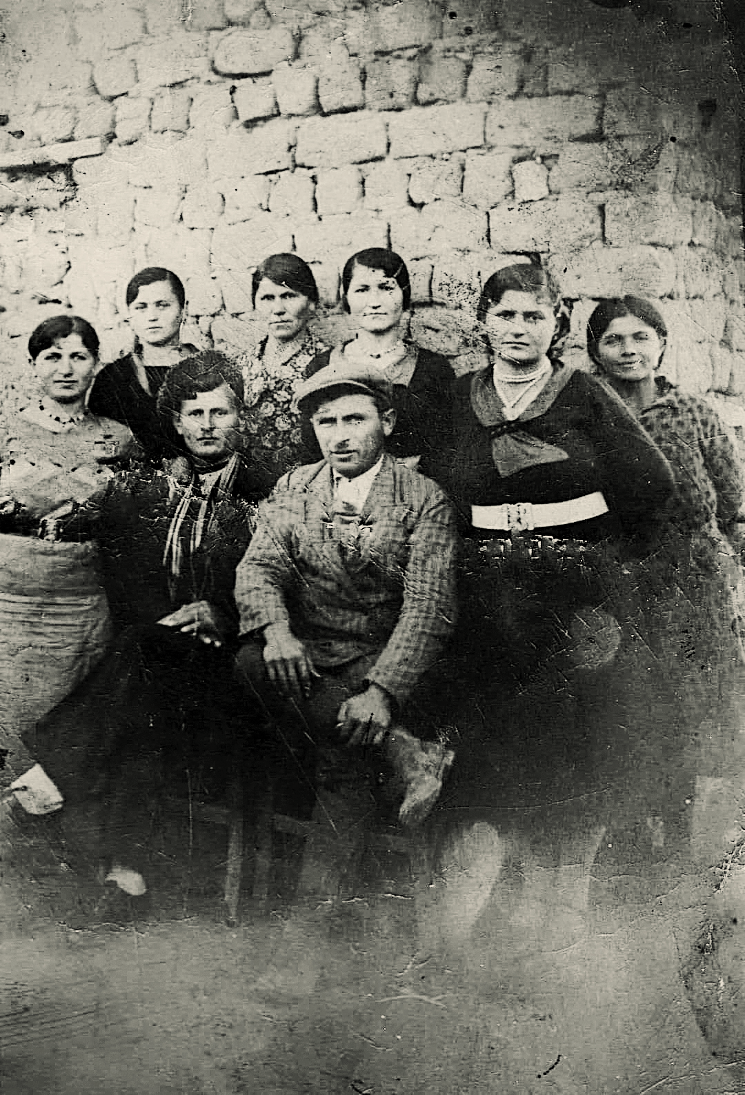 to-τραύμα-και-το-έπος-στα-δικά-μας-πρόσωπ-562037857