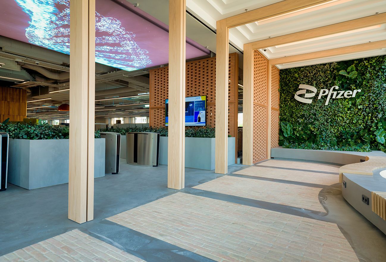 διακόσια-σχέδια-υψηλής-τεχνολογίας-562067290